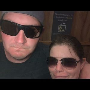 Meet your Posher, Sharon